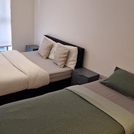 Modern-New Build Apartment In バーミンガム エクステリア 写真