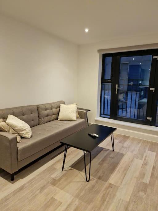 Modern-New Build Apartment In バーミンガム エクステリア 写真