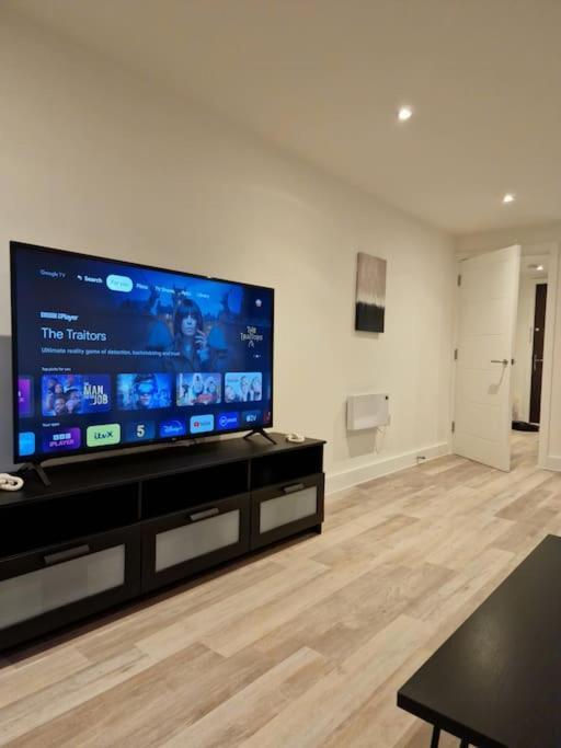 Modern-New Build Apartment In バーミンガム エクステリア 写真